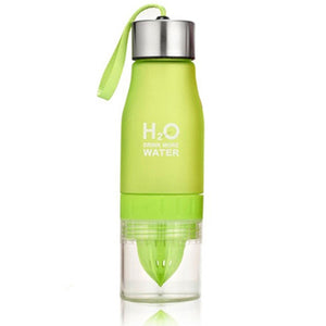 Transhome Creative Fruit Juice Infuser Water Bottle 650ml Plastic Portable Lemon Juice Bottle For Water Sport Drinking Bottle